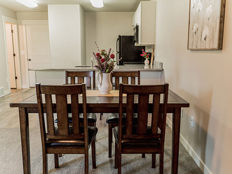 Dining Room | Mountain View Townhomes in Ogden, UT