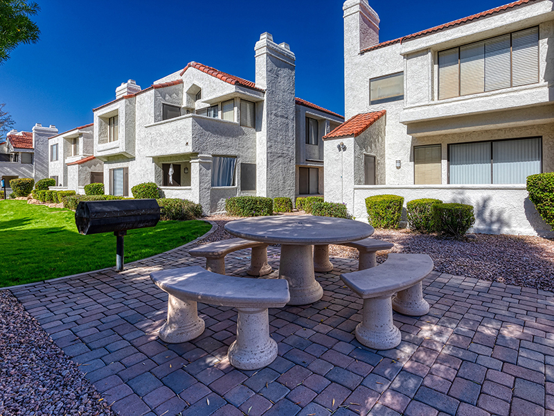 Outdoor Seating | Talavera Apartments in Tempe, AZ