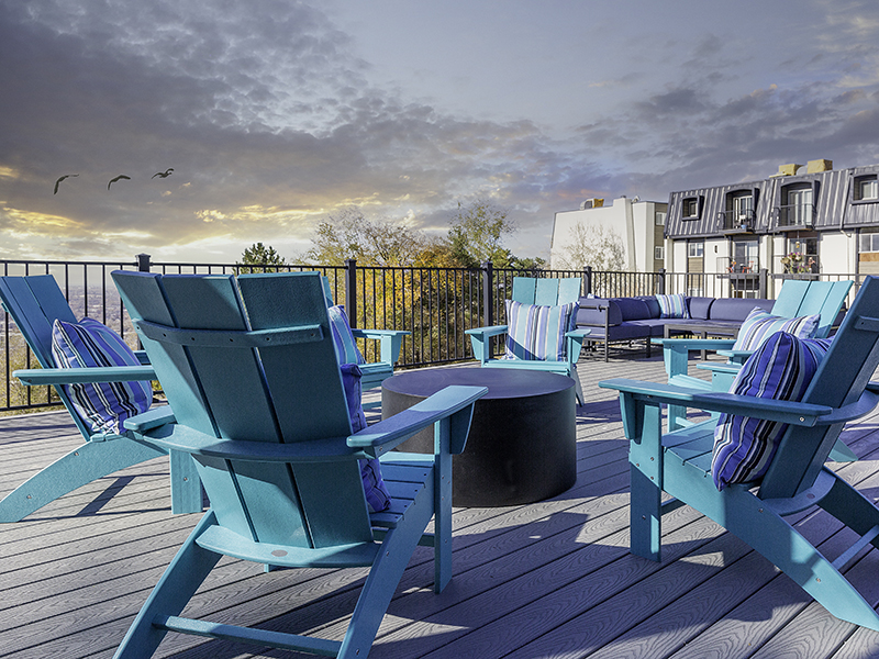 Outdoor Seating | Lookout Pointe Apartments in Provo, UT