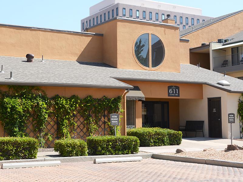 Clubhouse Exterior | Alvarado Apartments