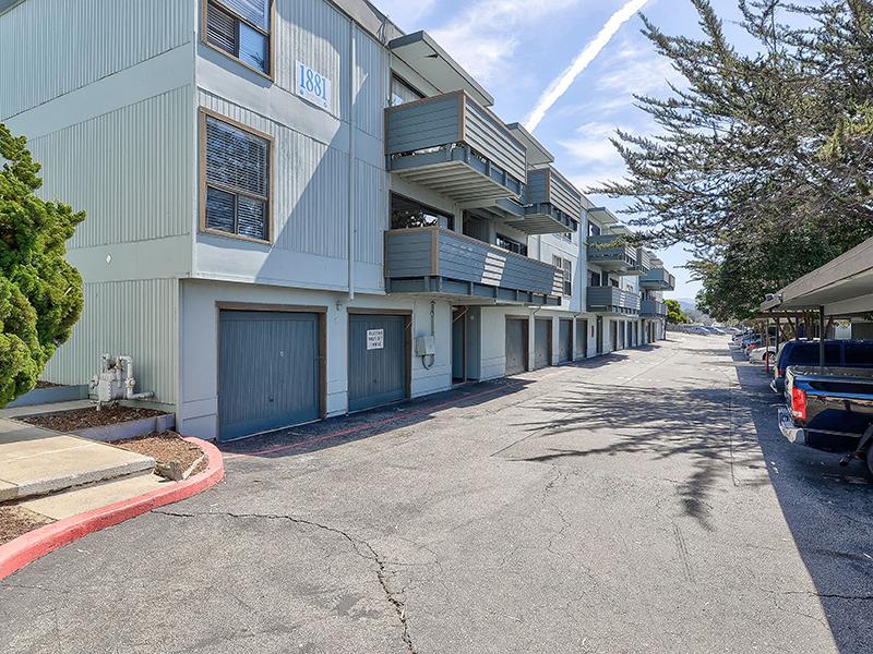 Garages | SeaBreeze Apartment Homes