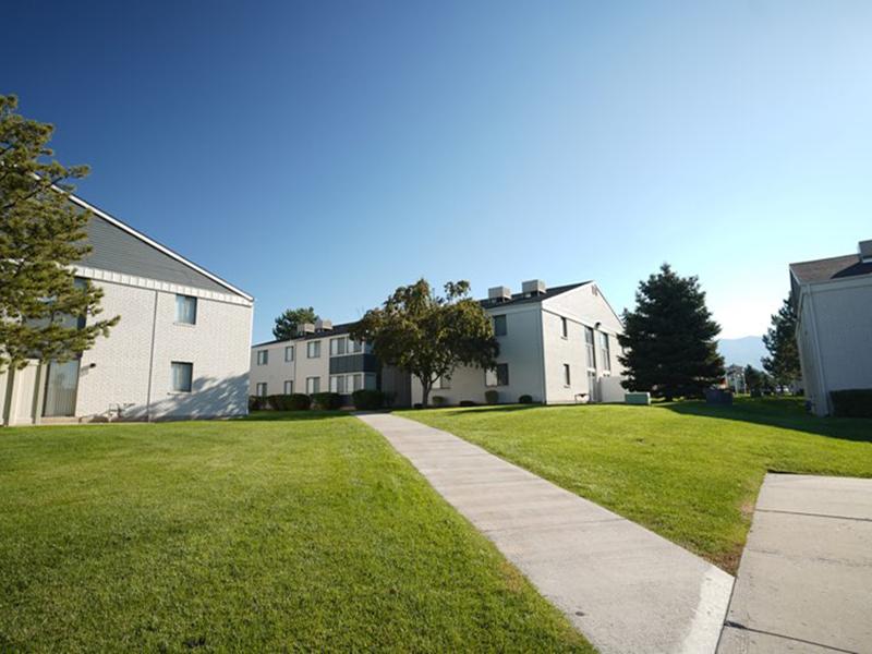 Building | Goldstone Place Apts