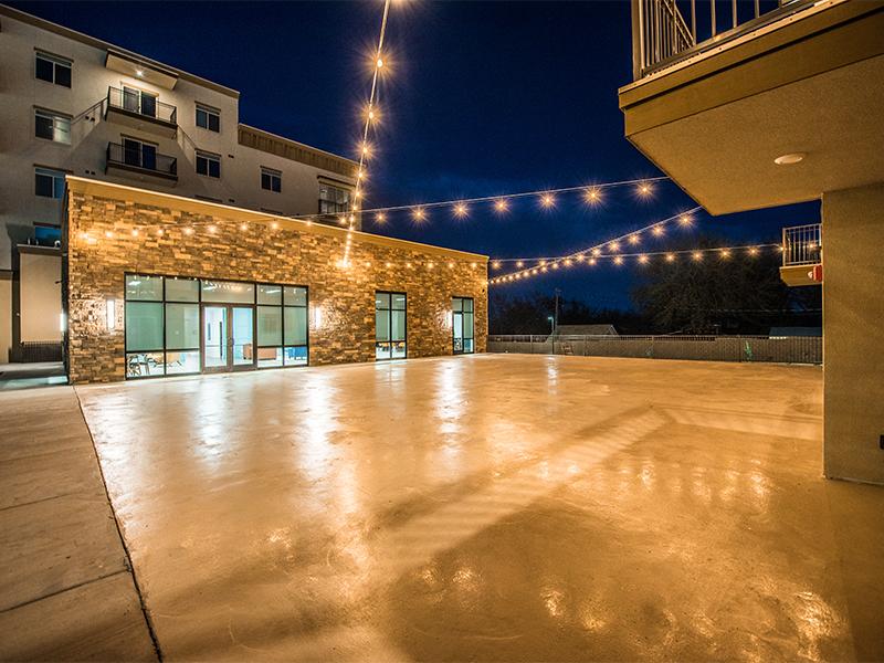 Exterior | Joule Plaza
