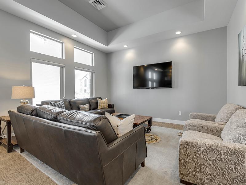 Clubhouse Lobby | The Cove at Overlake