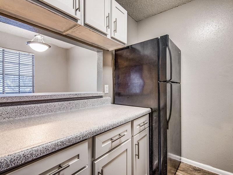 Sky Vue | Kitchen Overview | San Antonio Apartments