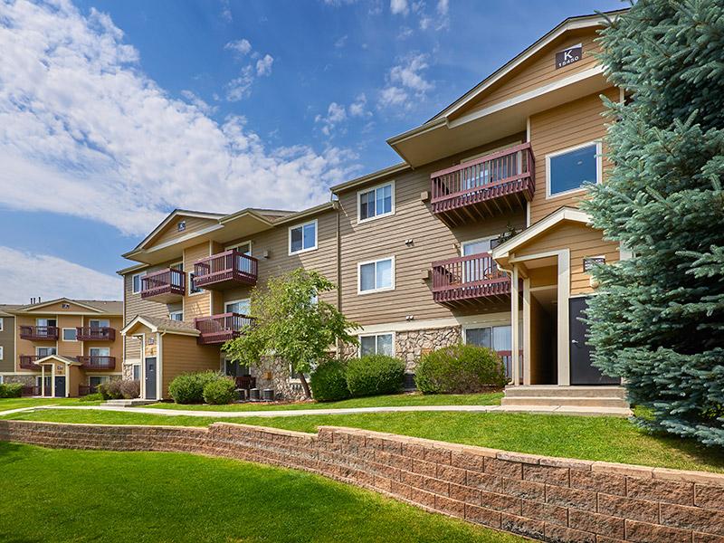 Crossroads at City Center Apartments in Aurora, CO 80017 Market