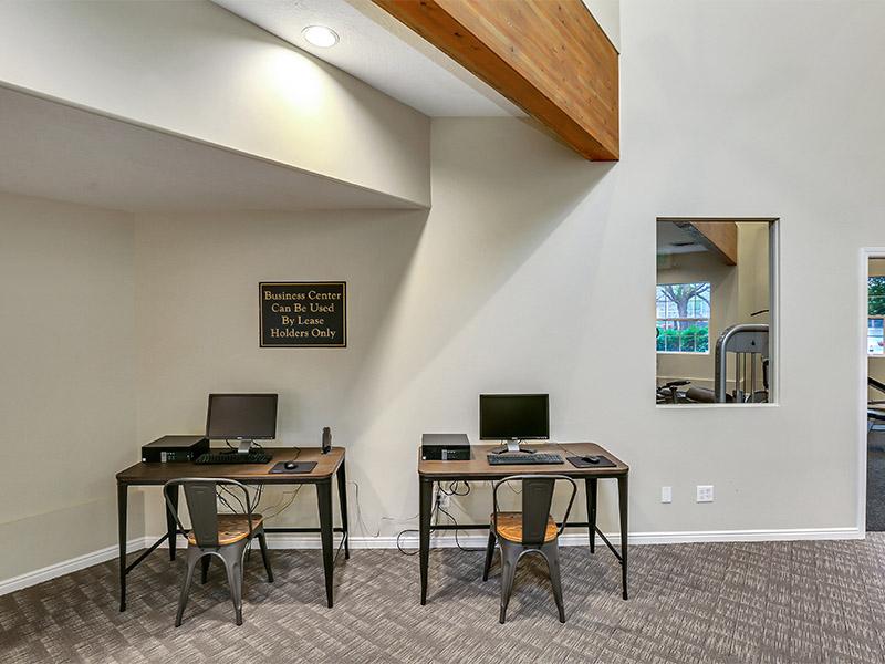 Computer Room | Seasons at Pebble Creek