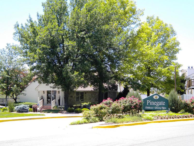 Welcome Sign | Pinegate Apartments