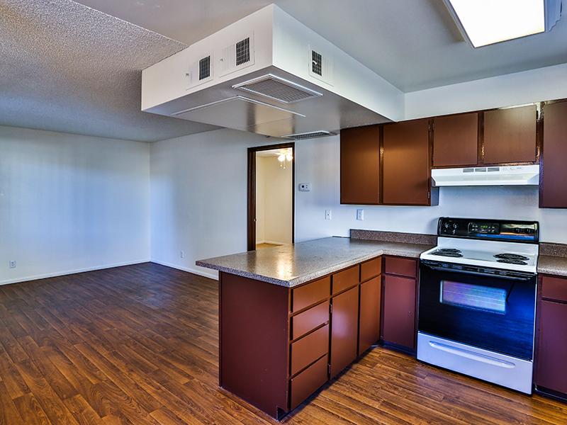 Living Room & Kitchen | El Parque Villas in Las Vegas