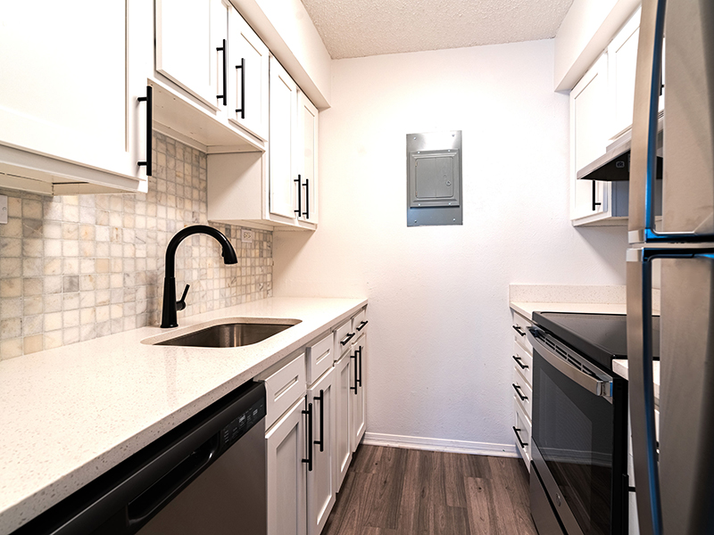 Kitchen | The Postmark at Littleton