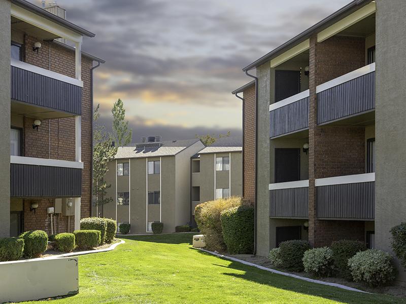 Exterior | Fox Creek