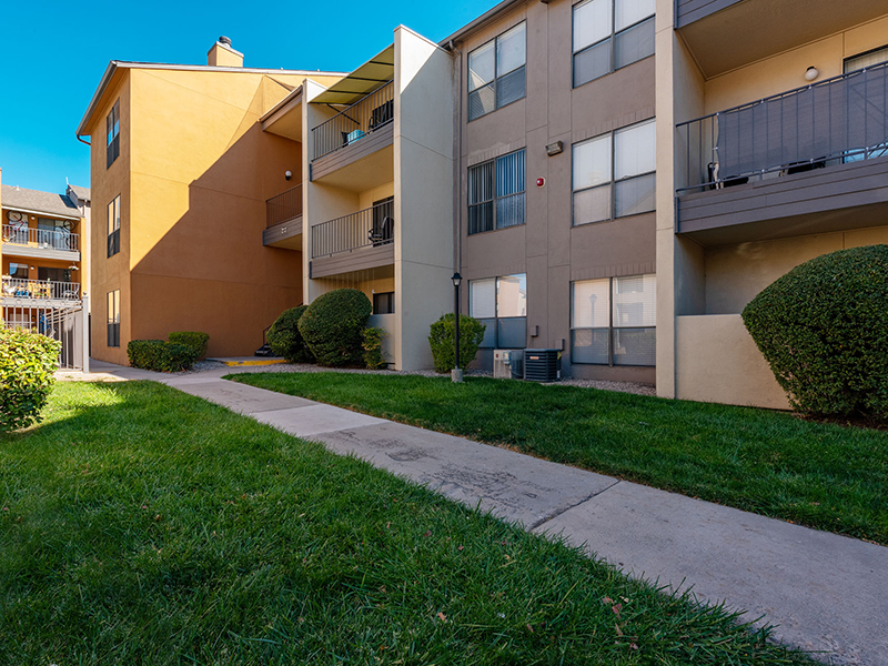 Exterior | Alvarado Apartments in Albuquerque, NM