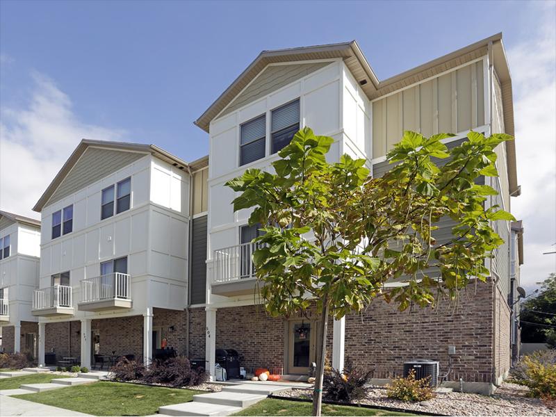 Exterior | Bella Grace