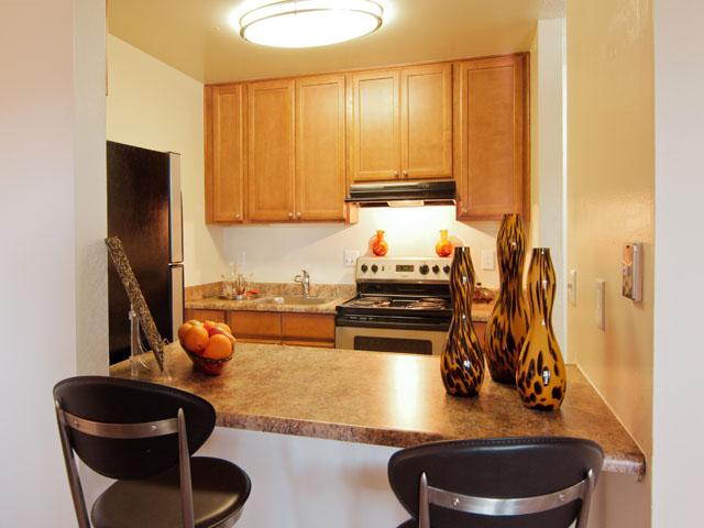 Breakfast Bar | Lakeside Apartments in San Leandro, CA