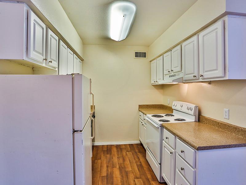 Kitchen | Tamarus Villas