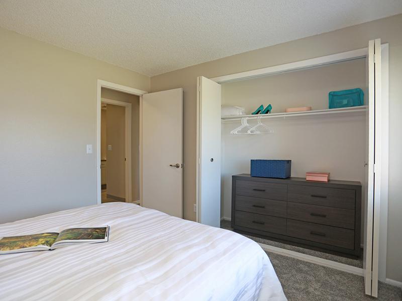 Bedroom | Park on 14th