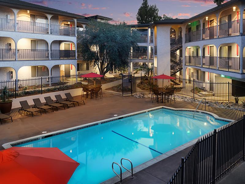 The luxe apartments north hollywood information