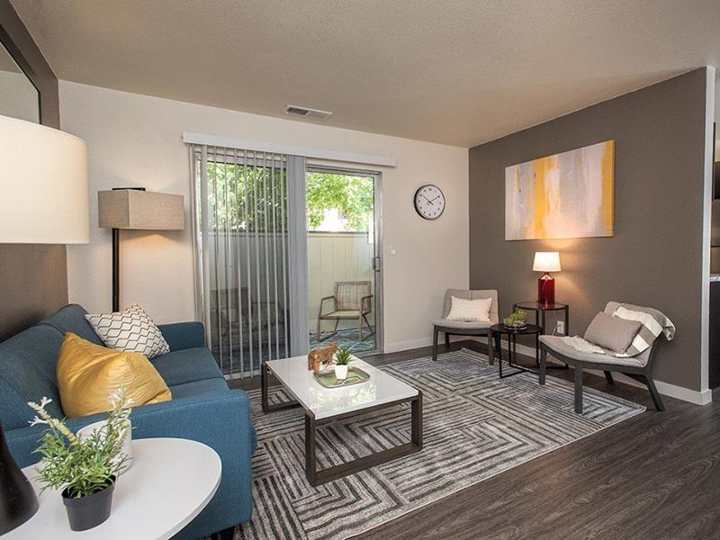 Front Room | Parkwood Apartments