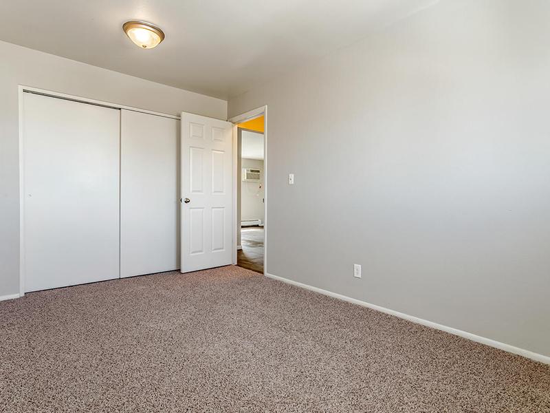 Room | Bridge Square Apartments