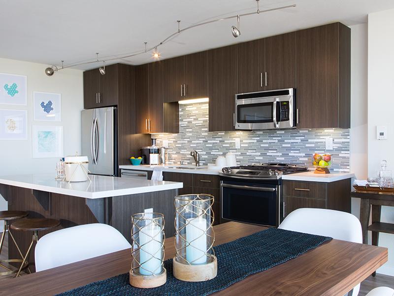 Dining & Kitchen | Panomar Apartments in Alameda, CA