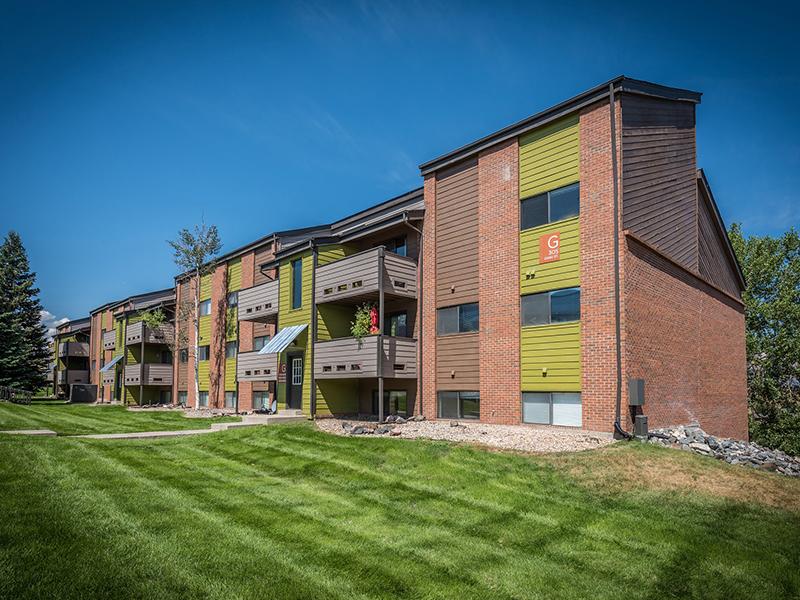 Exterior | Ascend at Red Rocks 80228 Apartments