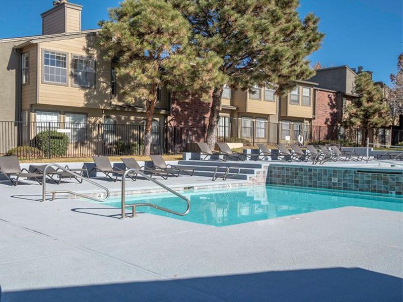 Swimming Pool | Oak Tree Park Apartments