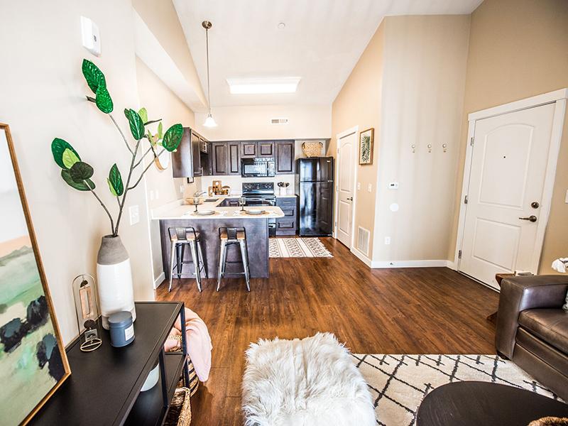 Living Room | The Cove at Overlake