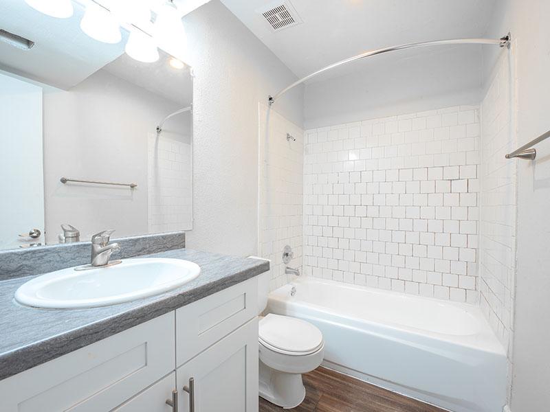 2 Bathroom Apartments in Mesa, AZ | Park Village