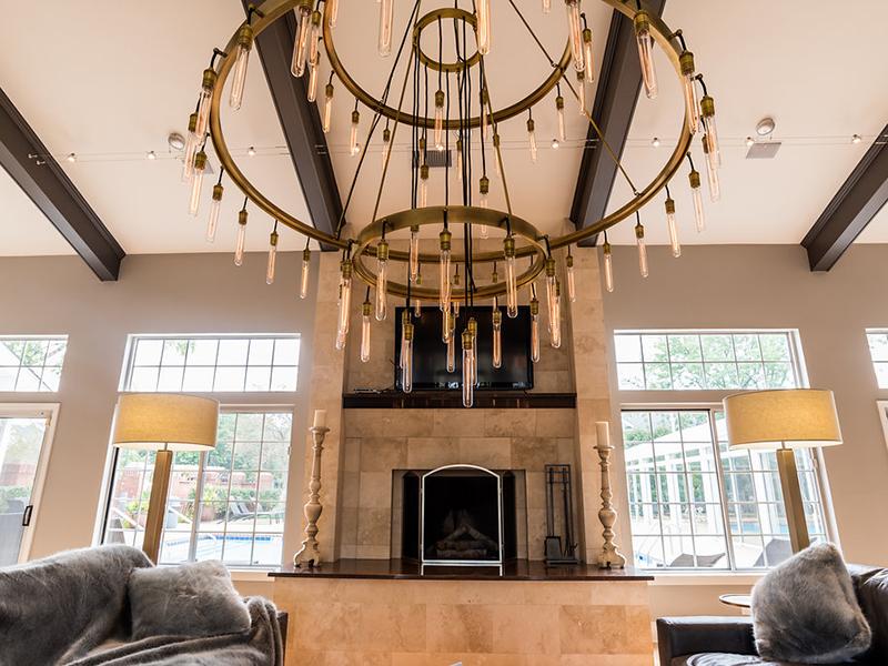 Lobby | The Arbors at Brookdale Apartments