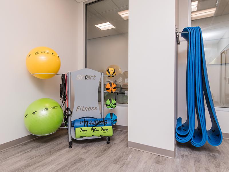 Workout Equipment | Maple Pointe