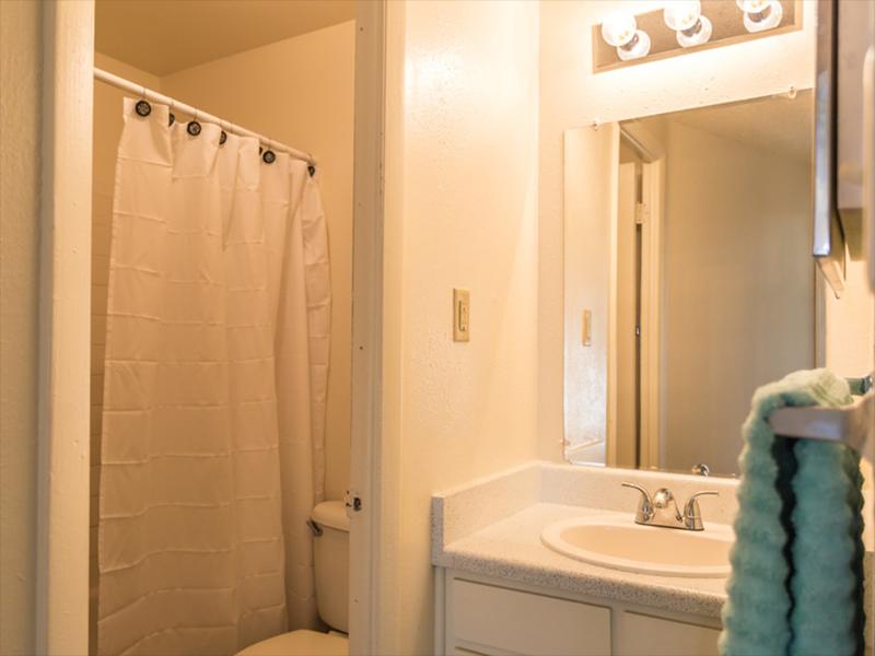 Bathroom | Cherry Ridge Apartments