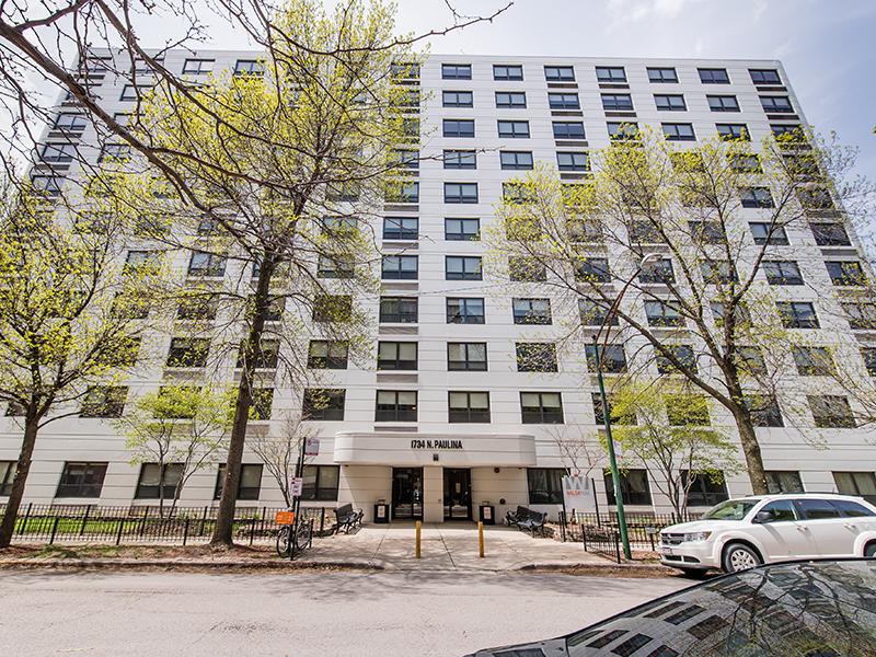 Walsh Park Apartments in Chicago