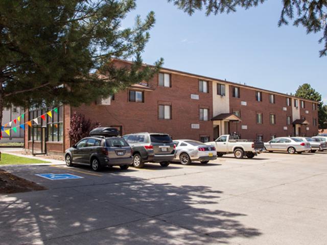 Parking Lot | Twin Creek Apartments