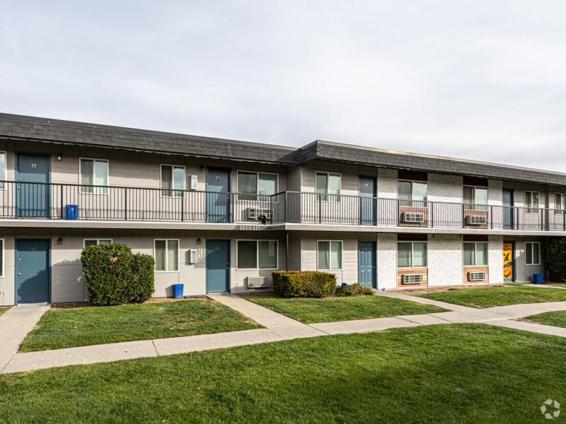 Beautiful Landscaping | Aspire Salt Lake Apartments