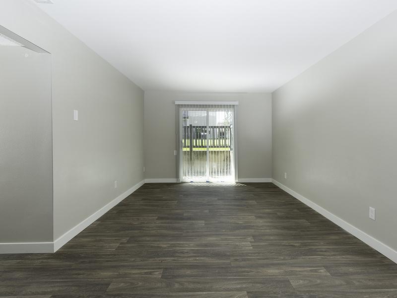 Living Room | Apartments at Decker Lake