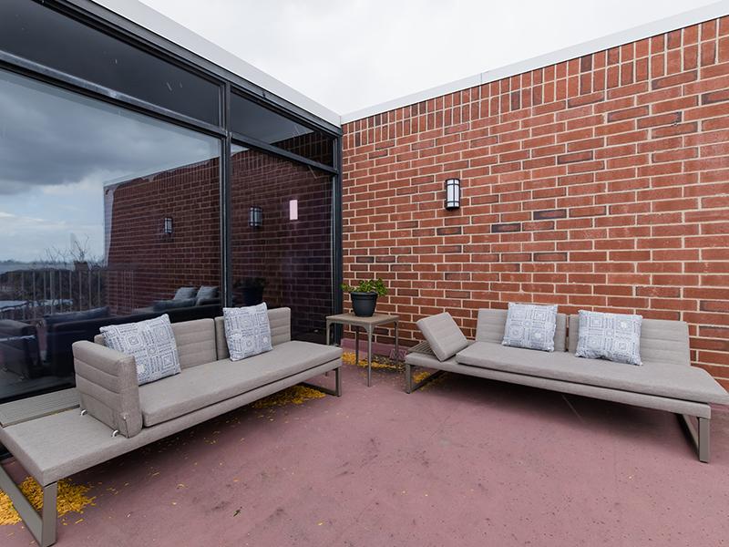 Outdoor Lounge | Centennial South Apartments in Mount Prospect, IL