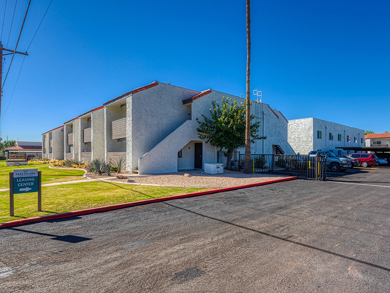 Apartment Building | Park Paloma Apartments in Phoenix, AZ