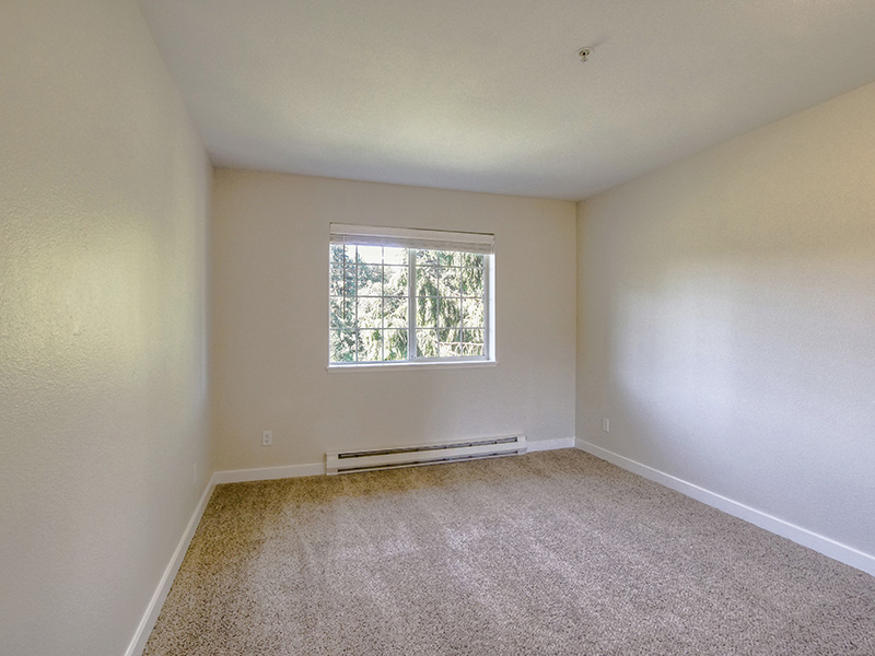 Bedroom | Creekside Village