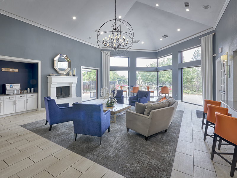 Clubhouse Lounge | Retreat at Cheyenne Mountain | CO Apartments