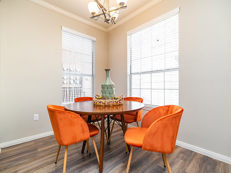 Dining Room | The Enclave Apartments