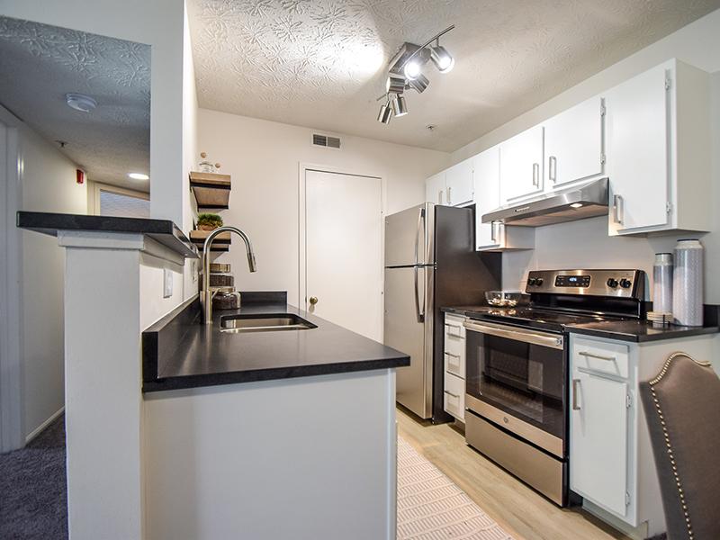 Kitchen | Enclave at Albany Park