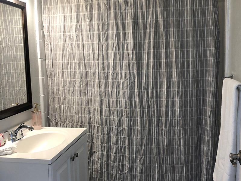 Bathroom | SeaBreeze Apartment Homes