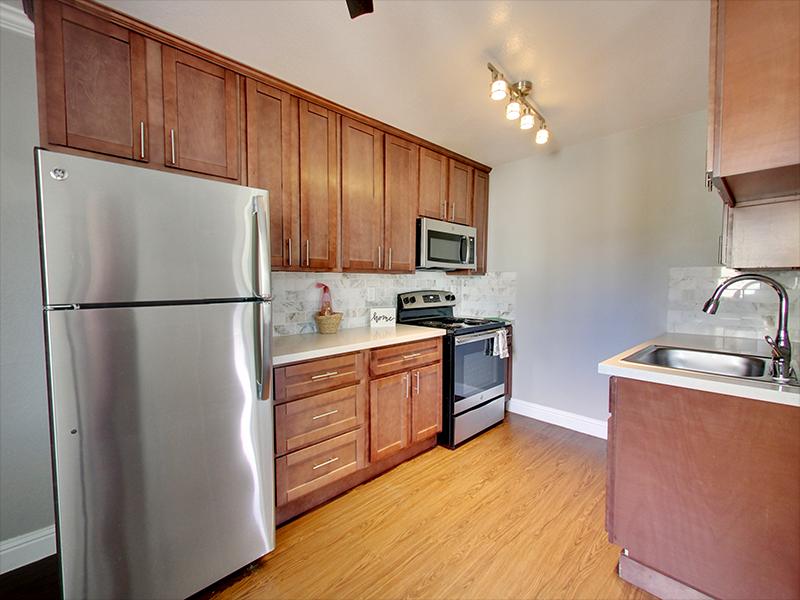 Kitchen | Hampshire Apartments in Redwood City, CA