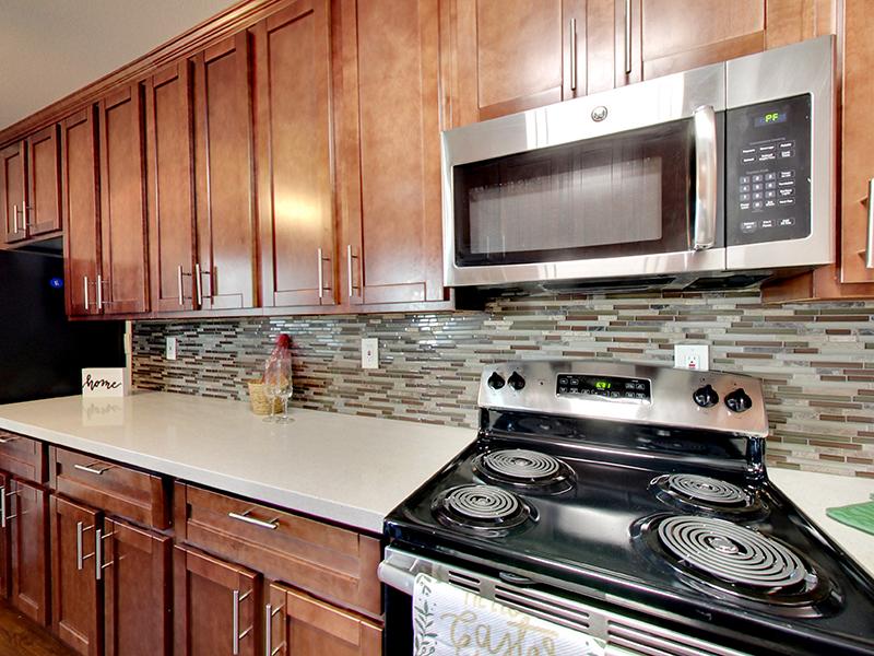 Stainless Steel Appliances | Hampshire Apartments in Redwood City, CA