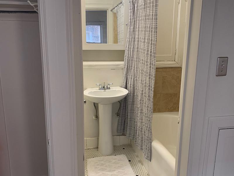 Bathroom | City Line Apartments in SLC