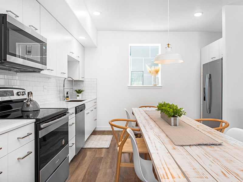 Kitchen | The Marq Townhomes