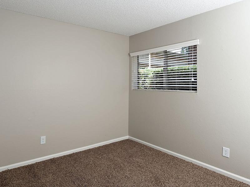 1 Bedroom Apartments in Santa Ana