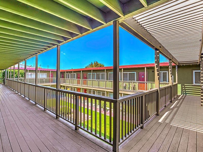 Exterior | Pacific Pines Apartments