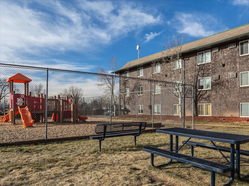 Picnic Area | Cherry Ridge Apartments