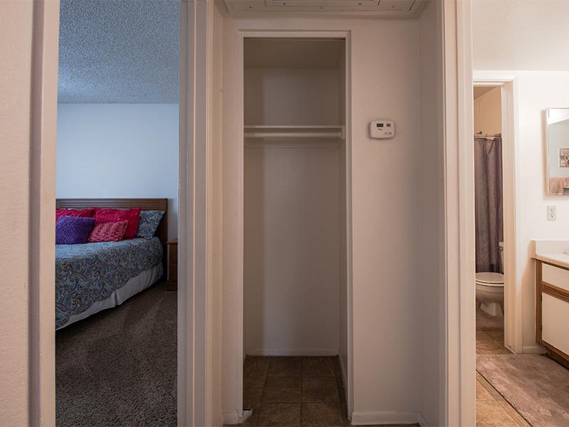Closets | Ventana Palms